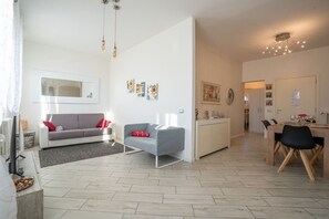 Smart TV - MINERVA HOLIDAYHOME - APARTMENT GARDENIA (Manerba del Garda)