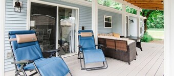 Blue Heron: Pet friendly: Bike & Walk