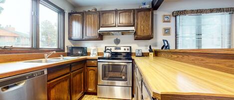 Fridge, microwave, oven, stovetop