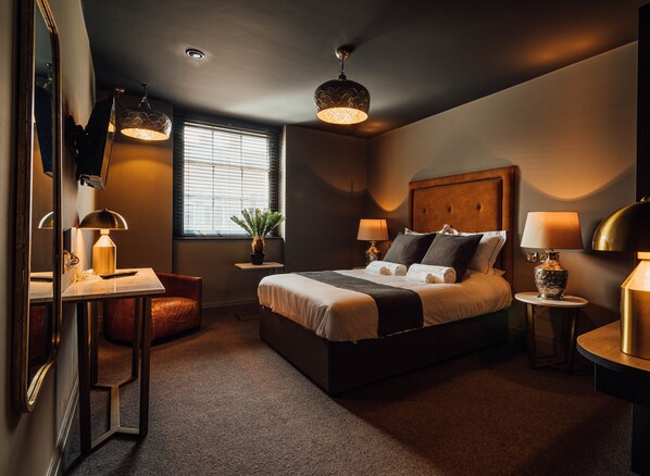 Egyptian cotton sheets, premium bedding, down duvets