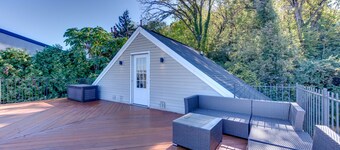 Riverfront Oasis: 5 Min to DT Cincinnati