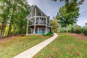 Exterior - Cozy Cottage at Lake Oconee • Walk-Out Patio • Scenic Porch • Sleeps 8 (Eatonton)