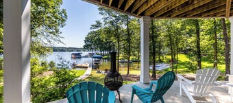 Cozy Lake Cottage- Newly renovated!