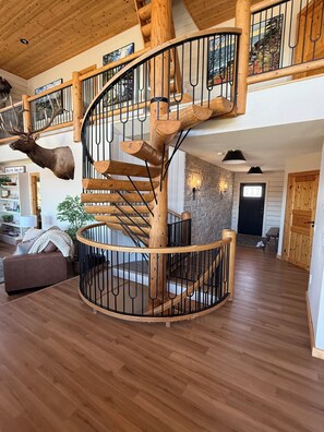 Interior - The Gathering Lodge is a relaxing, private log house with a stunning view.  (Fergus Falls)