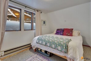 2 chambres, fer et planche à repasser, Wi-Fi gratuit, draps fournis