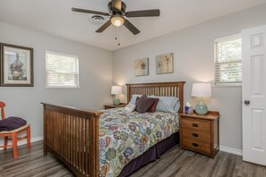 3 عدّة غرف نوم ومكتب ومكواة/لوح كي وواي فاي مجانًا