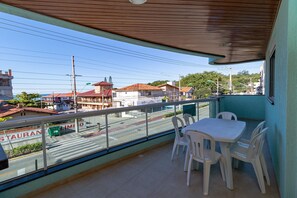 Apartment | Outdoor dining - Zancanaro 102- Apto - 641B (Bombinhas)