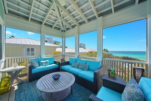 Smart TV, fireplace - Beachside in Seaside, FL! Amazing Gulf Views and Outdoor Spaces + 2 Bikes! (Santa Rosa Beach)