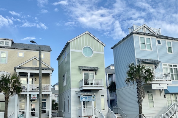 Front of the house in beautiful neighborhood.