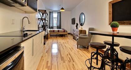Chic loft a few steps from Old Quebec