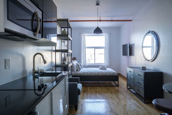 Desk, iron/ironing board, travel crib, WiFi