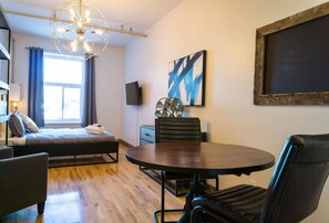 Desk, iron/ironing board, travel cot, WiFi