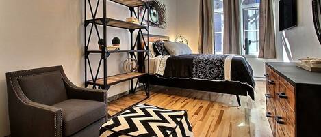 Desk, iron/ironing board, travel cot, free WiFi