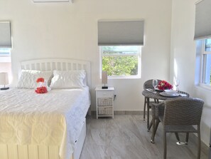 Iron/ironing board, WiFi - Peaceful Island Getaway in Long Bay (Newly Built Studio) (Long Bay Hills)