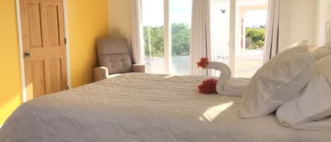 Tabla de planchar con plancha y wifi