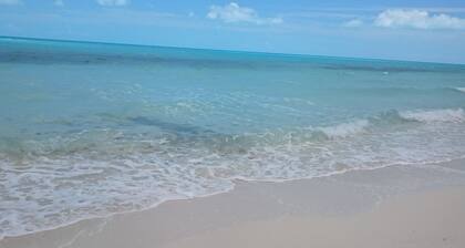 Peaceful Island Getaway in Long Bay (Newly Built Studio)