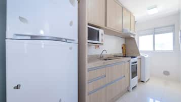 Apartment | Private kitchen | Fridge, microwave, oven, toaster