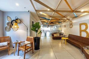 Reception hall - B&B Hotels Rio de Janeiro Norte (Rio de Janeiro)