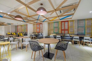 Restaurant - B&B Hotels Rio de Janeiro Norte (Rio de Janeiro)