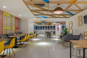 Restaurant - B&B Hotels Rio de Janeiro Norte (Rio de Janeiro)
