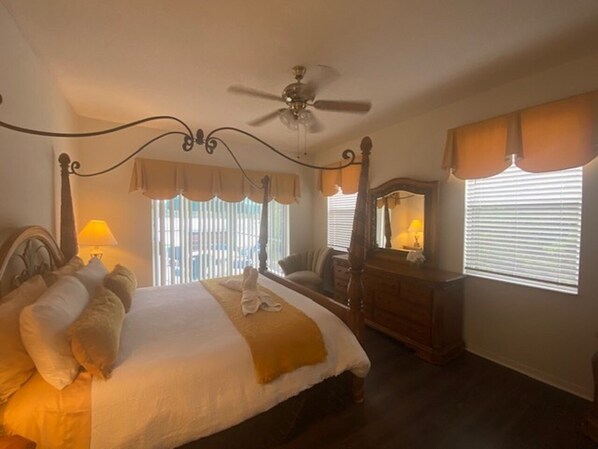 4 bedrooms, iron/ironing board, free WiFi, bed sheets