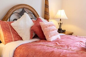 4 habitaciones, tabla de planchar con plancha y wifi gratis