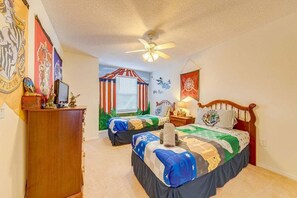 4 chambres, fer et planche à repasser, Wi-Fi gratuit, draps fournis