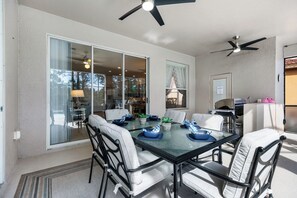 Villa | Dining - Disneyarea - Stay 10 - Hottub - Pool - Petfriendly (Davenport)