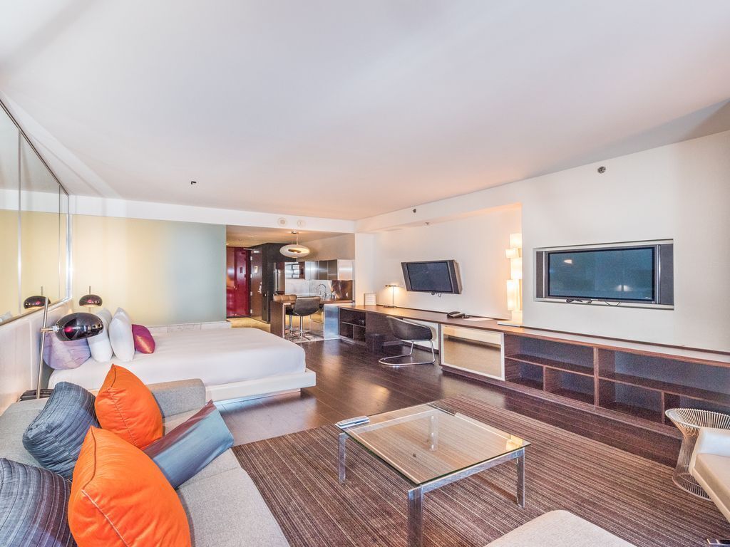 1 habitación, tabla de planchar con plancha y wifi 