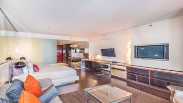 1 habitación, tabla de planchar con plancha y wifi