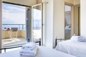 4 bedrooms, hypo-allergenic bedding, in-room safe