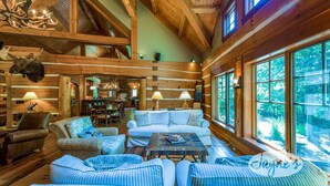 Living area - Stunning 6 Bdrm Kawagama Lake Compound! Ultimate privacy! Sunsets! (Algonquin Highlands)