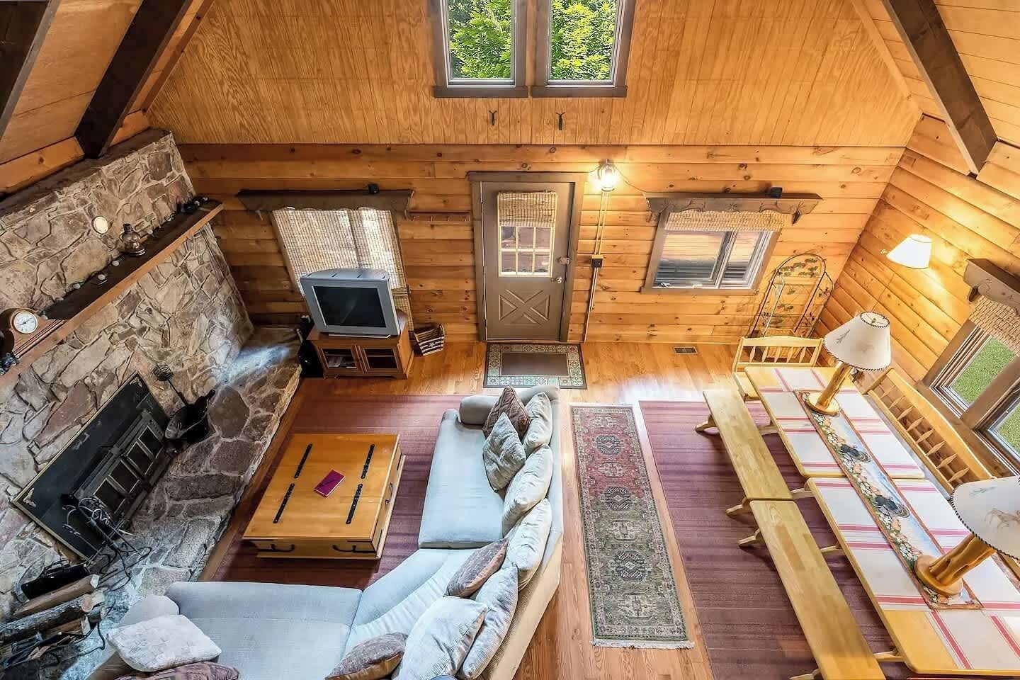TV, fireplace, offices