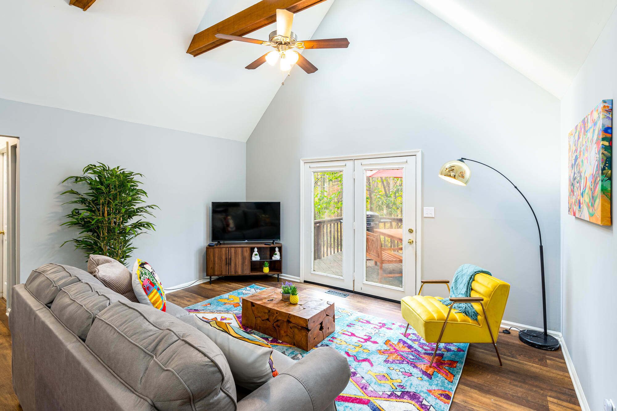 Télévision, espaces bureaux