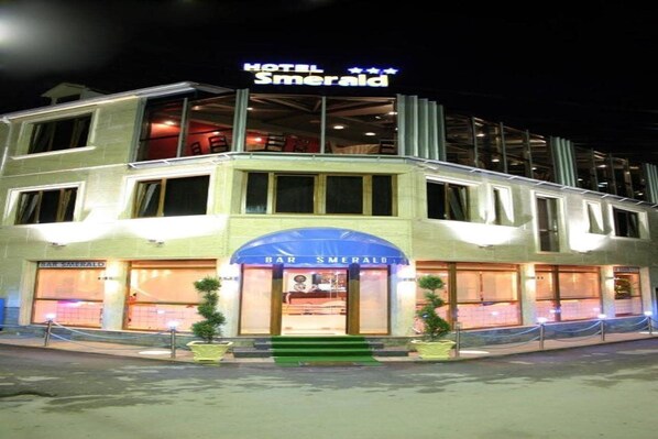 Exterior - Smerald Hotel (Korçë)