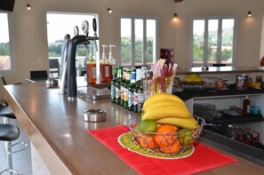 Bar (on property) - Paradiso Apartments (Corfu)