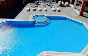 Outdoor pool - Paradiso Apartments (Corfu)