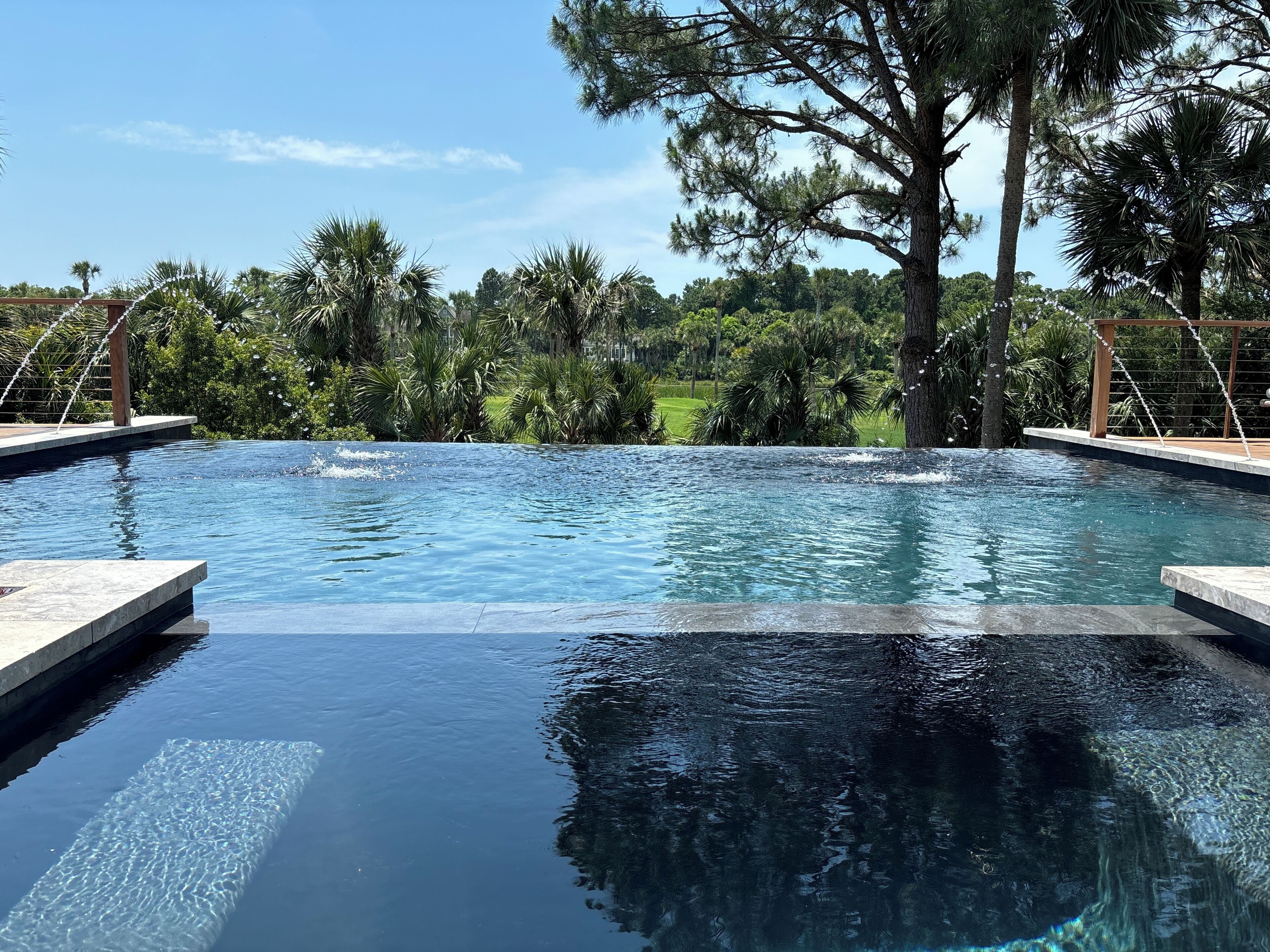 Panoramic Views! Infinity pool & hot tub.  Easy, private layout!