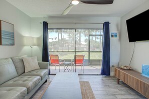 Smart TV - Stunning 1 Bed 1 Bath Condo with Heated Pool B-15 (St. Augustine)