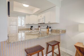 Fridge, microwave, oven, stovetop - Stunning 1 Bed 1 Bath Condo with Heated Pool B-15 (St. Augustine)