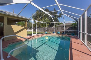 Piscine extérieure
