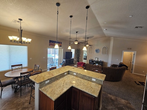 Cozy Island House with Heated Pool