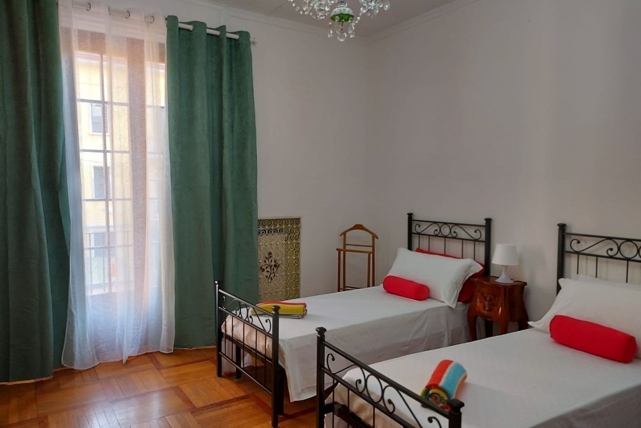 4 Schlafzimmer, Bügeleisen/Bügelbrett, WLAN, Bettwäsche