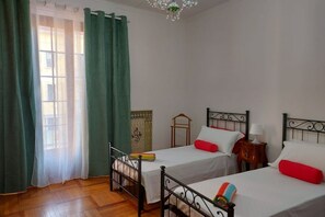 4 Schlafzimmer, Bügeleisen/Bügelbrett, WLAN, Bettwäsche