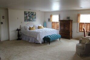 4 bedrooms, iron/ironing board, travel cot, WiFi