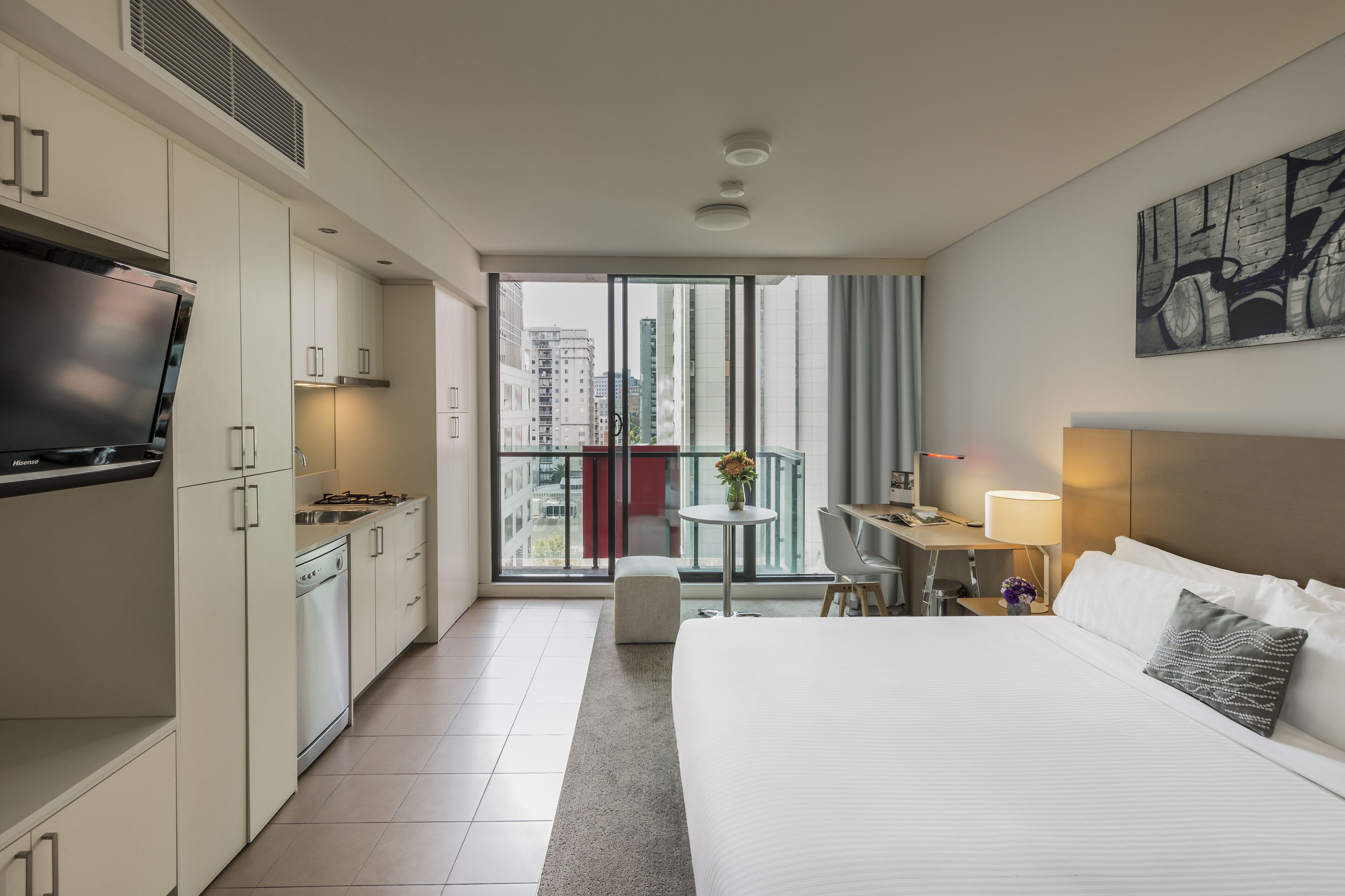 Vibrant Serviced Apartments in Melbourne CBD