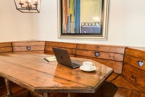 Unclassified image, 3 of 49, button