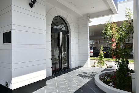Property entrance. Crystal & Resort Fukuoka