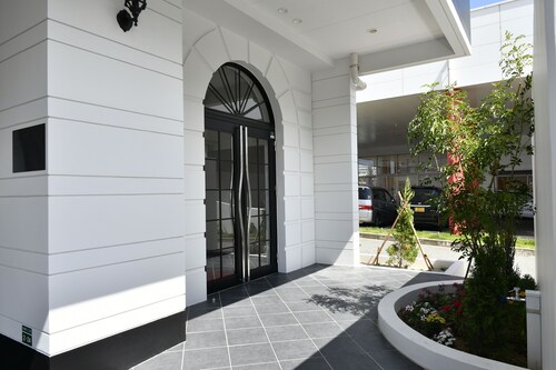 CRYSTAL & RESORT FUKUOKA