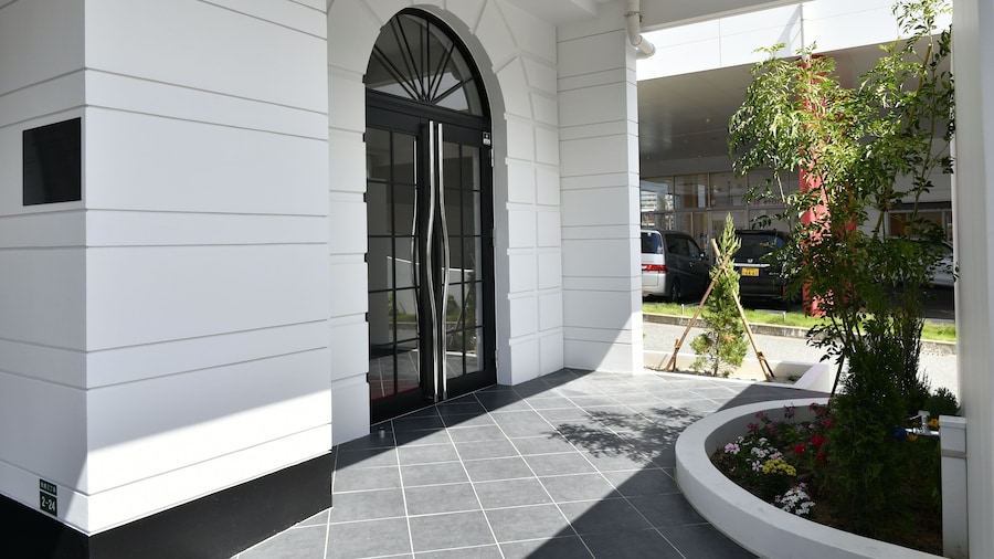 Crystal & Resort Fukuoka